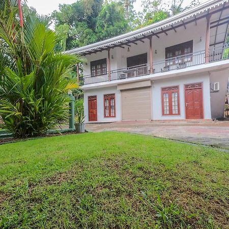 Villa Girilena Hikkaduwa Buitenkant foto