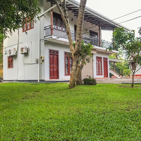 Villa Girilena Hikkaduwa Buitenkant foto
