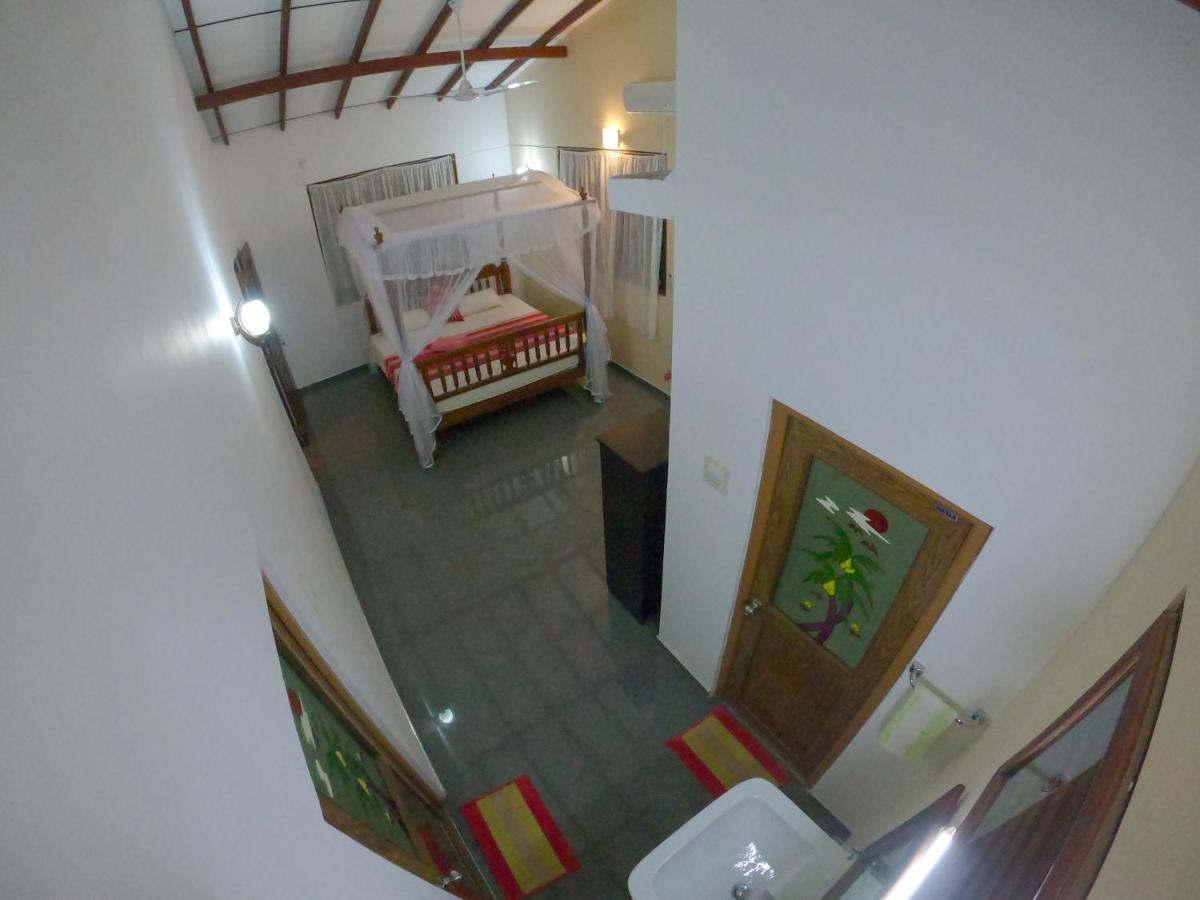 Villa Girilena Hikkaduwa Buitenkant foto