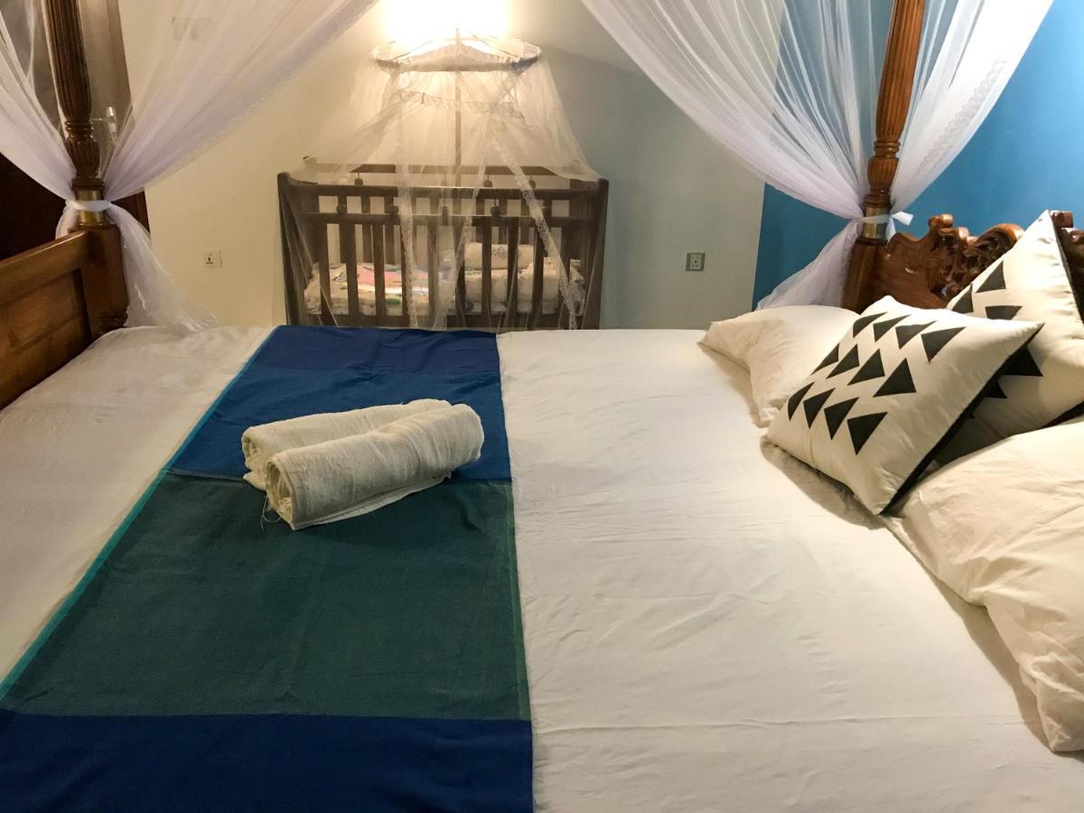 Villa Girilena Hikkaduwa Buitenkant foto