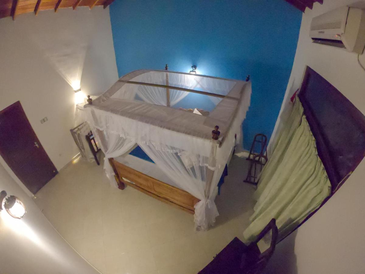 Villa Girilena Hikkaduwa Buitenkant foto