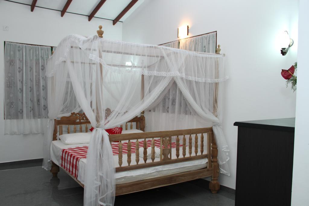 Villa Girilena Hikkaduwa Buitenkant foto