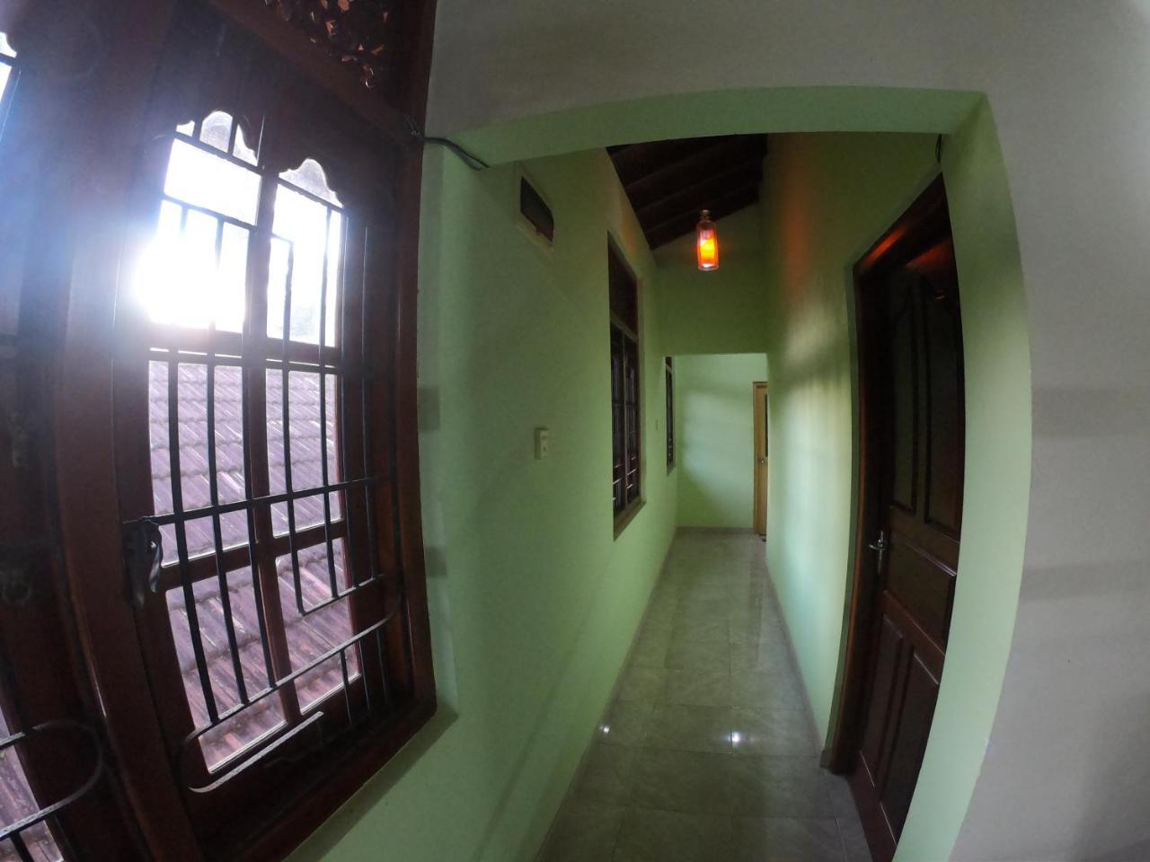 Villa Girilena Hikkaduwa Buitenkant foto