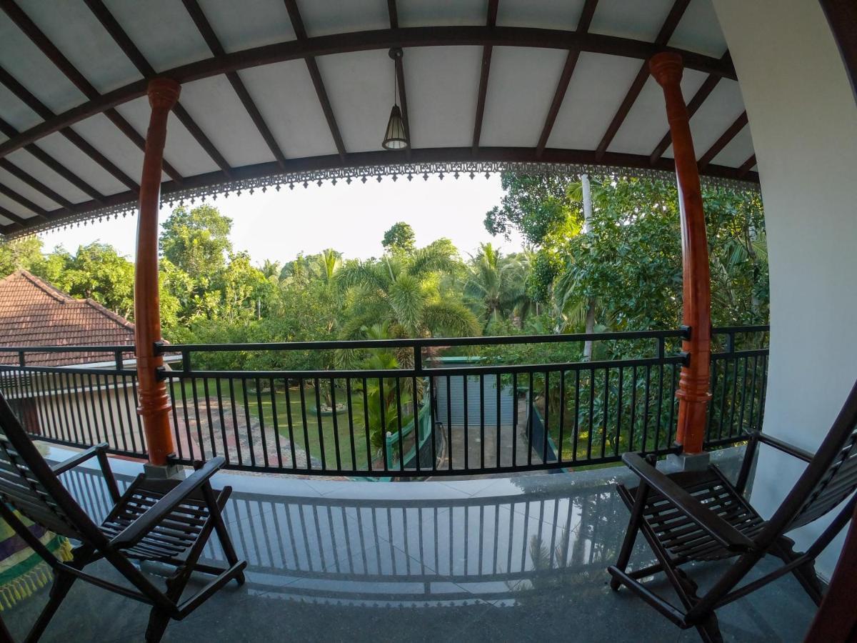 Villa Girilena Hikkaduwa Buitenkant foto
